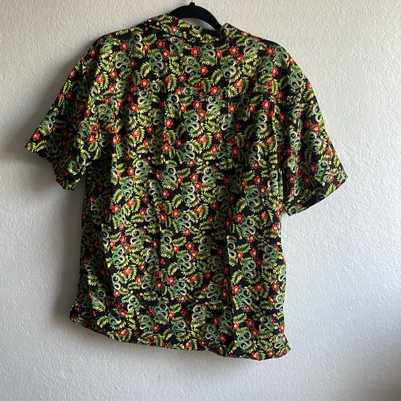 🐉Dragon BallZ Button Down Shirt🐉 - Picture 5 of 5